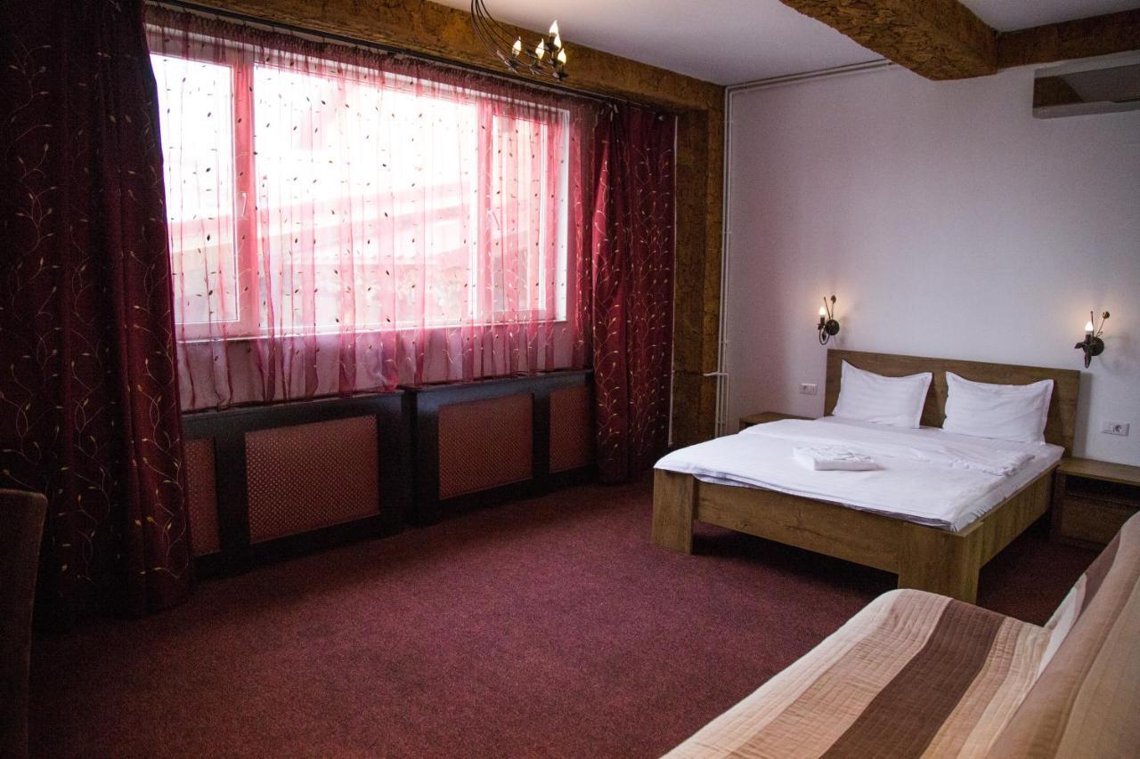 Motel Davios Târgu Jiu Exteriér fotografie